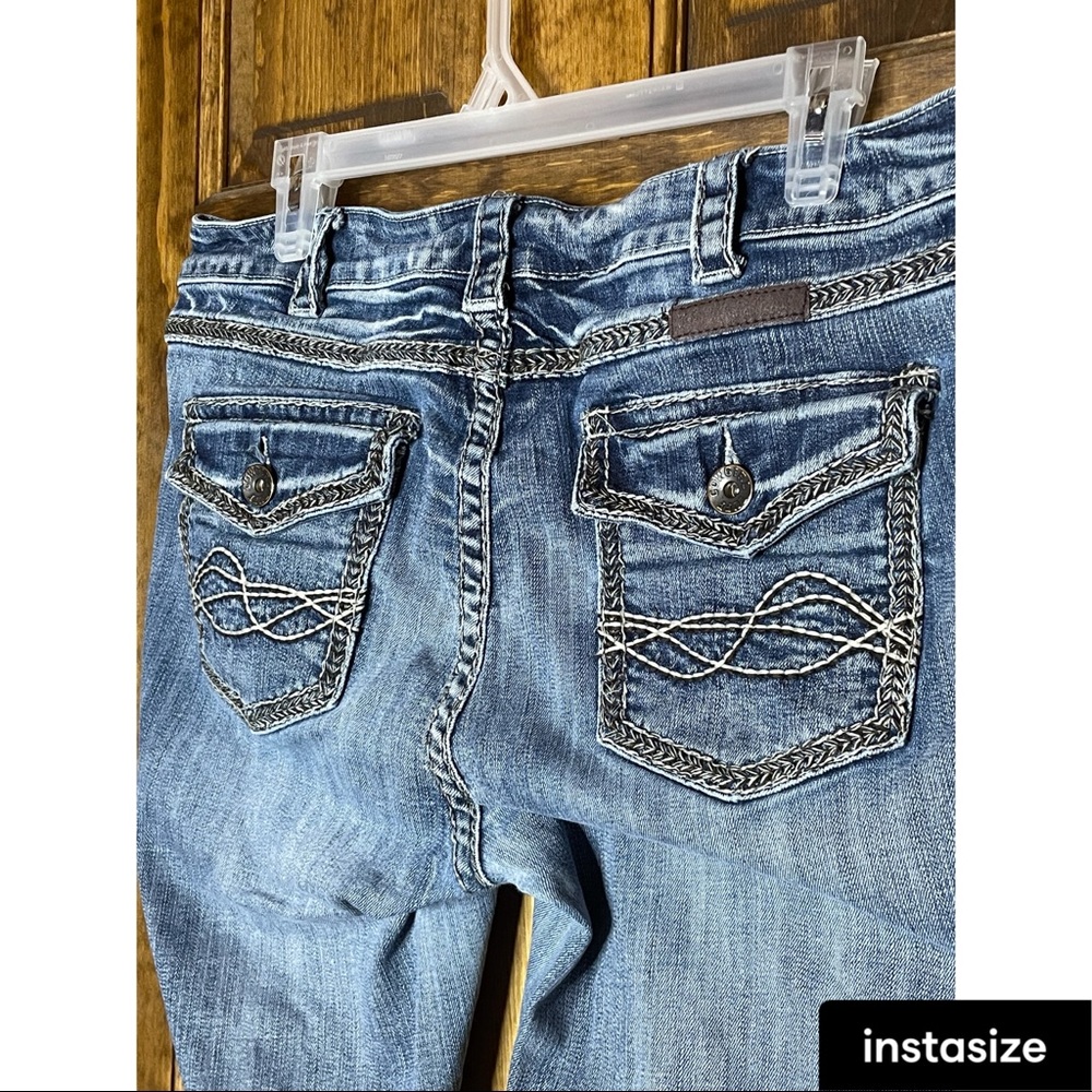 Cowgirl Tuff 32X31 denim jeans.  Used but still really good condition.